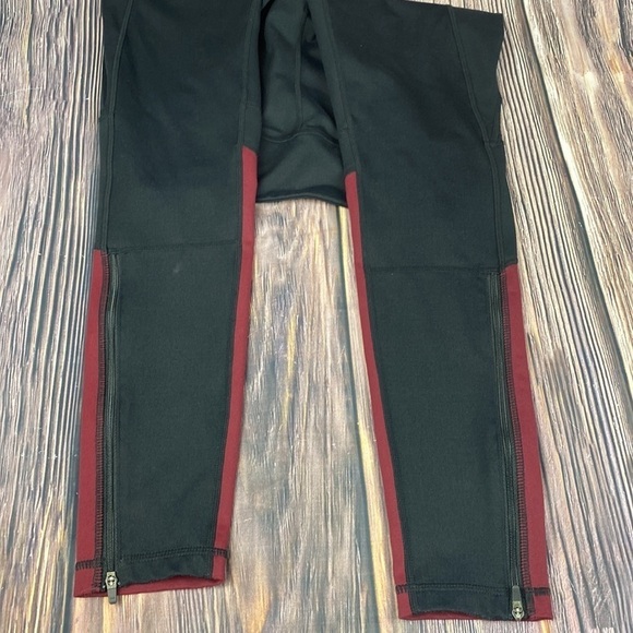 Zella Black & Maroon Color Block Leggings With Mesh & Leg Zipper Details- Sz XS - Picture 5 of 8